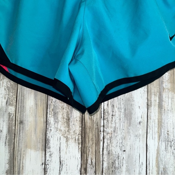 Nike Girls Blue & Pink Shorts - Picture 4 of 6